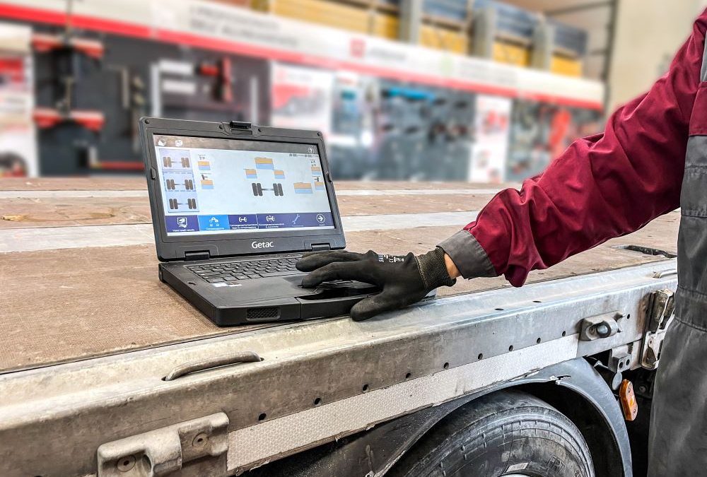 intrinsically safe rugged laptop on the back of a car trailer